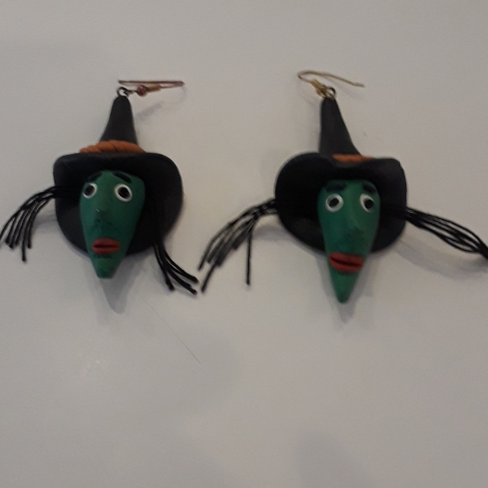 Wicked Witch Of The West Dangling Earrings.